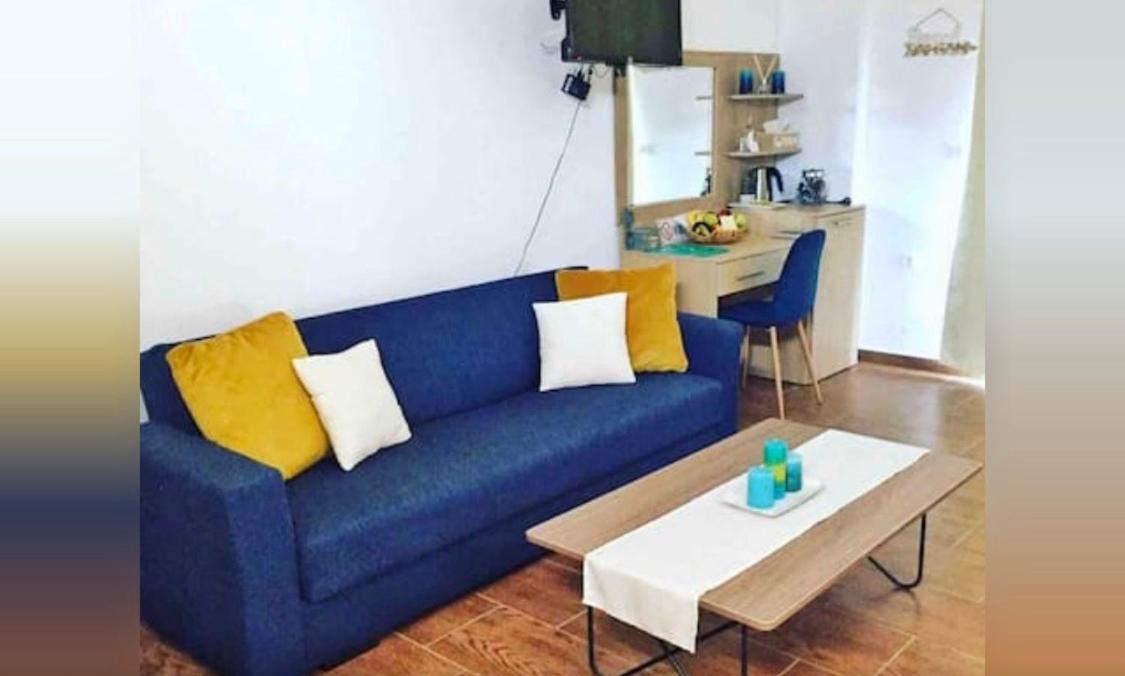Grande Blue Suites With Private Bay 阿彻奇洛斯 外观 照片